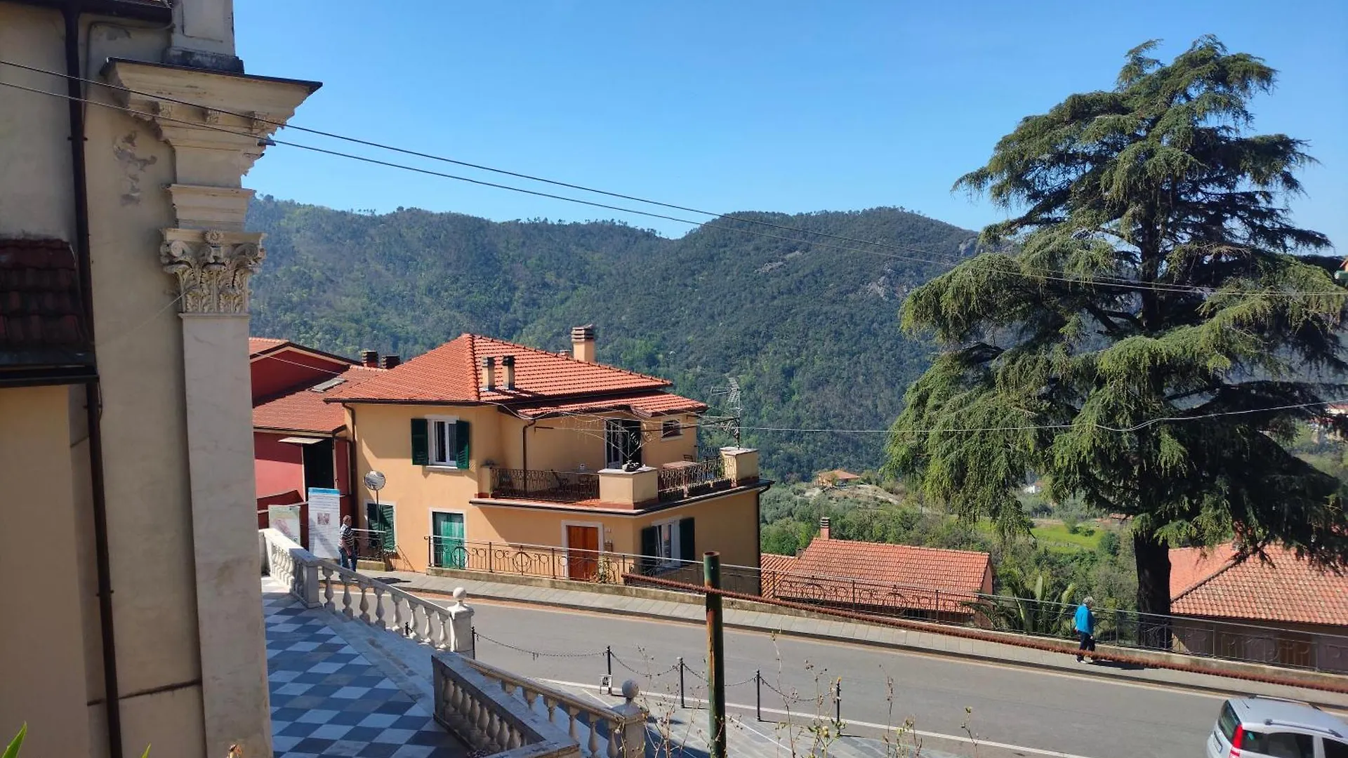Camera Tra Le Cinque Terre, Camogli E Portofino. Vista Valle E Scorcio Mare All'Orizzonte Castiglione Chiavarese Bed & Breakfast