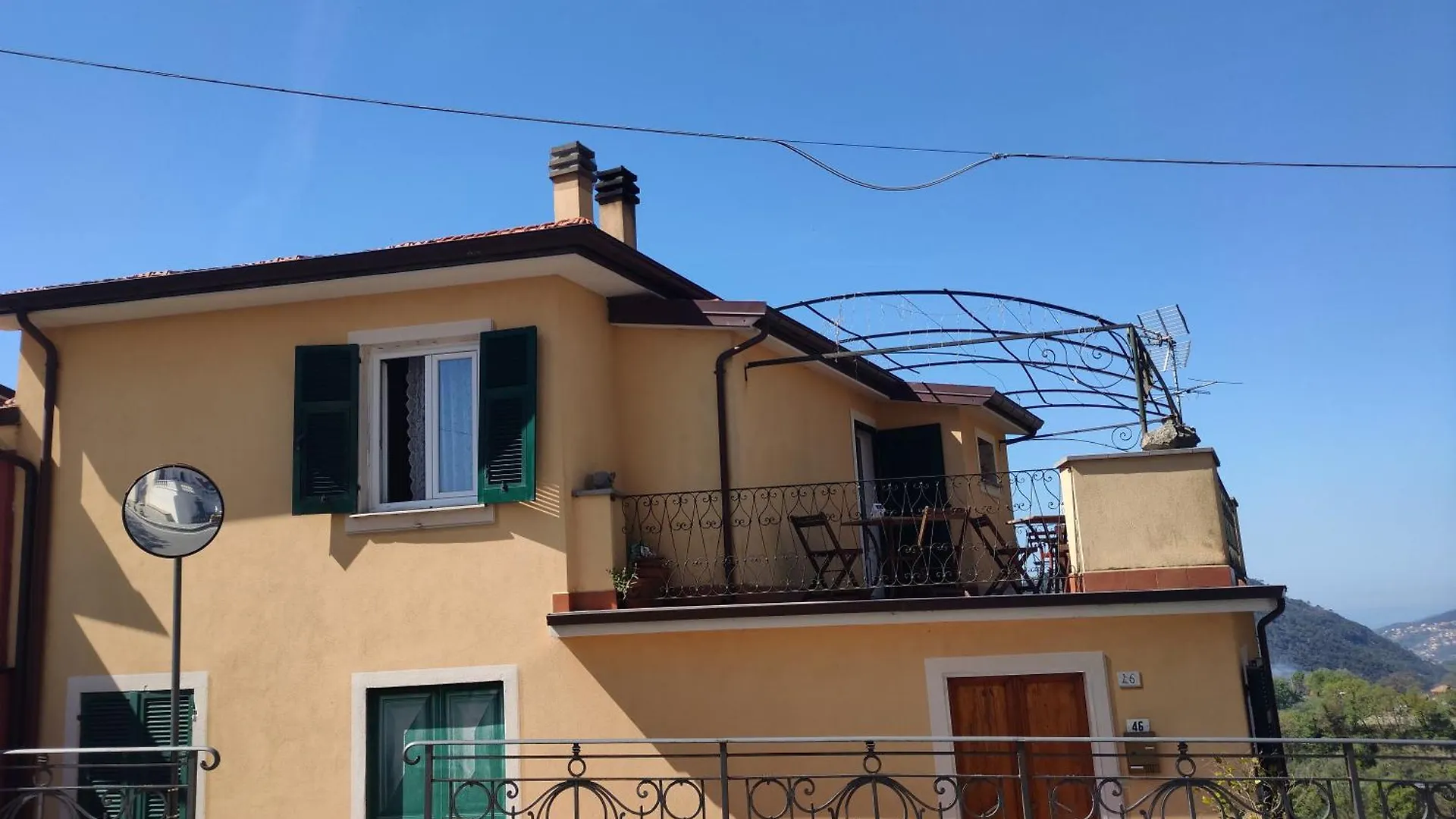 Bed & Breakfast Camera Tra Le Cinque Terre, Camogli E Portofino. Vista Valle E Scorcio Mare All'Orizzonte Castiglione Chiavarese